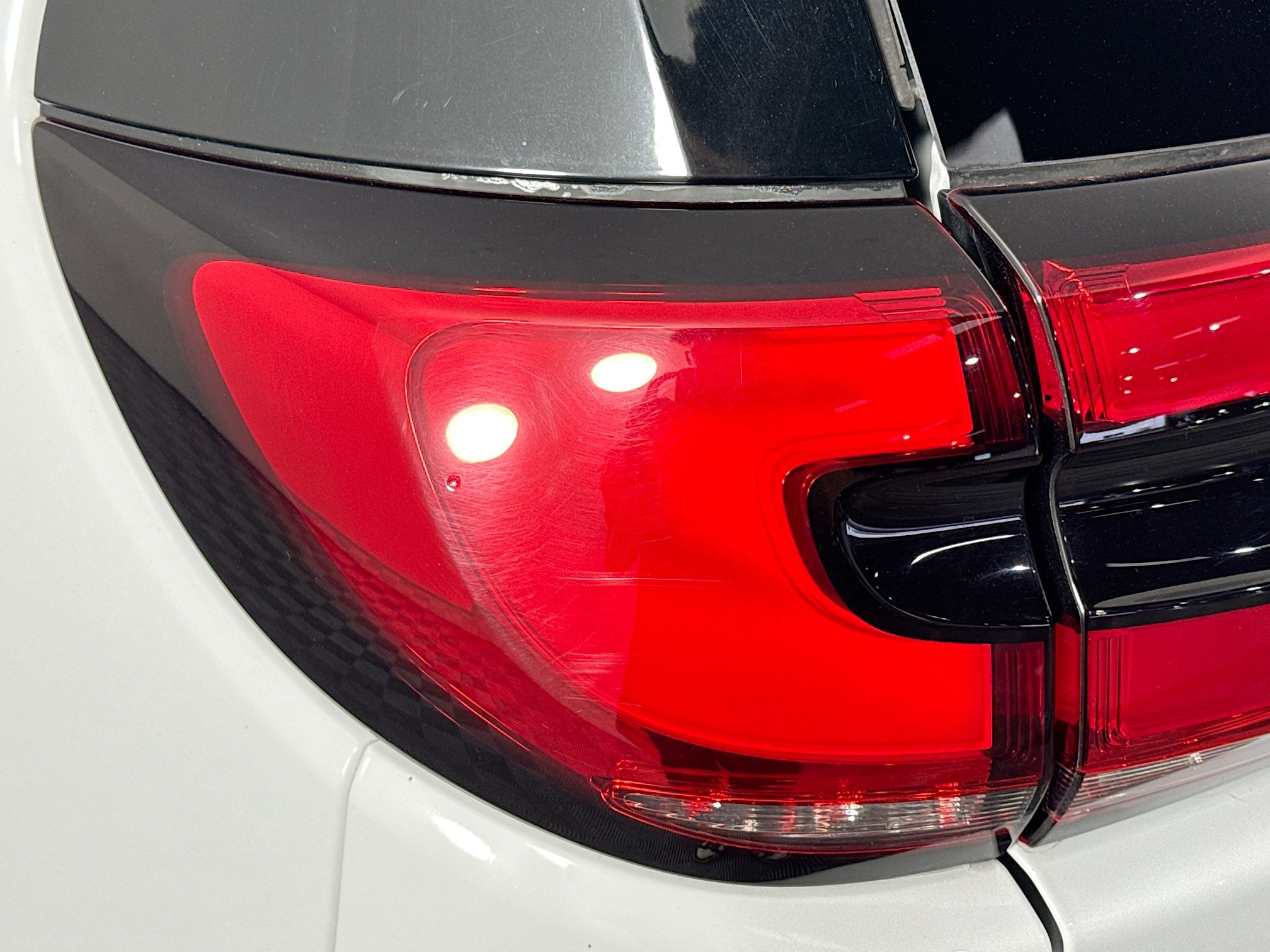 Used 2023 Chrysler Pacifica Touring-L image 35