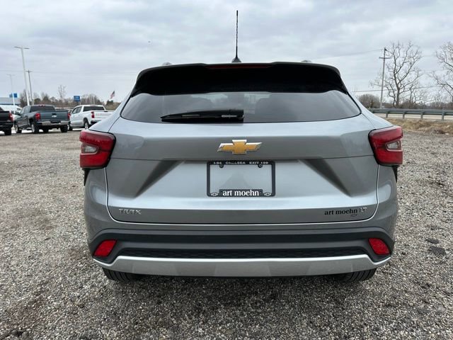 Used 2025 Chevrolet Trax LT image 6