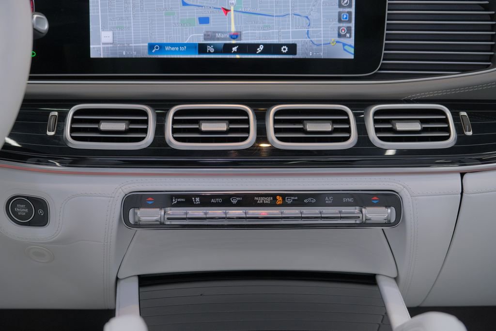 Used 2022 Mercedes-Benz Maybach GLS 600 4MATIC image 73