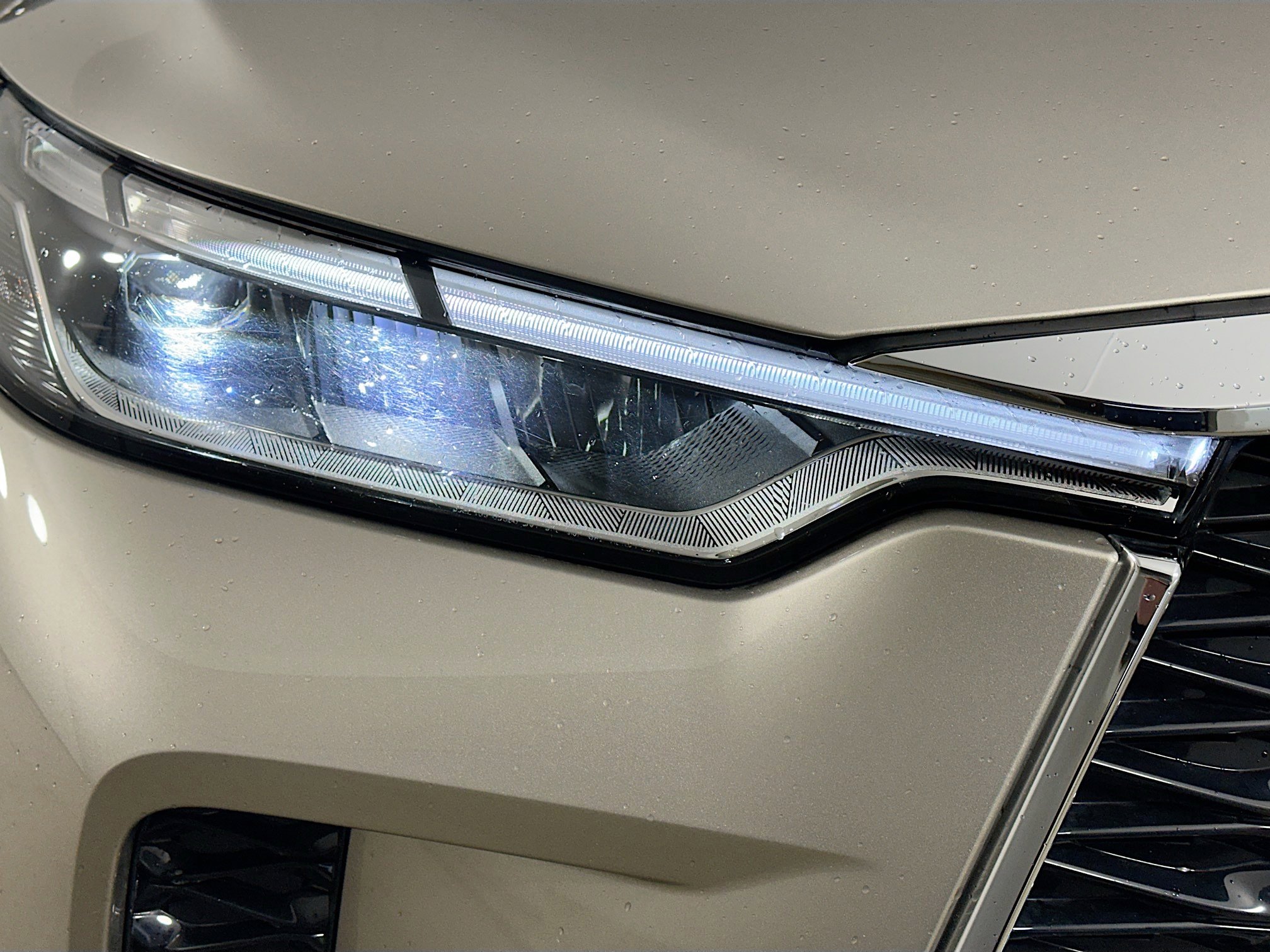 Used 2024 INFINITI QX60 Luxe w/ Performance Audio Package image 42