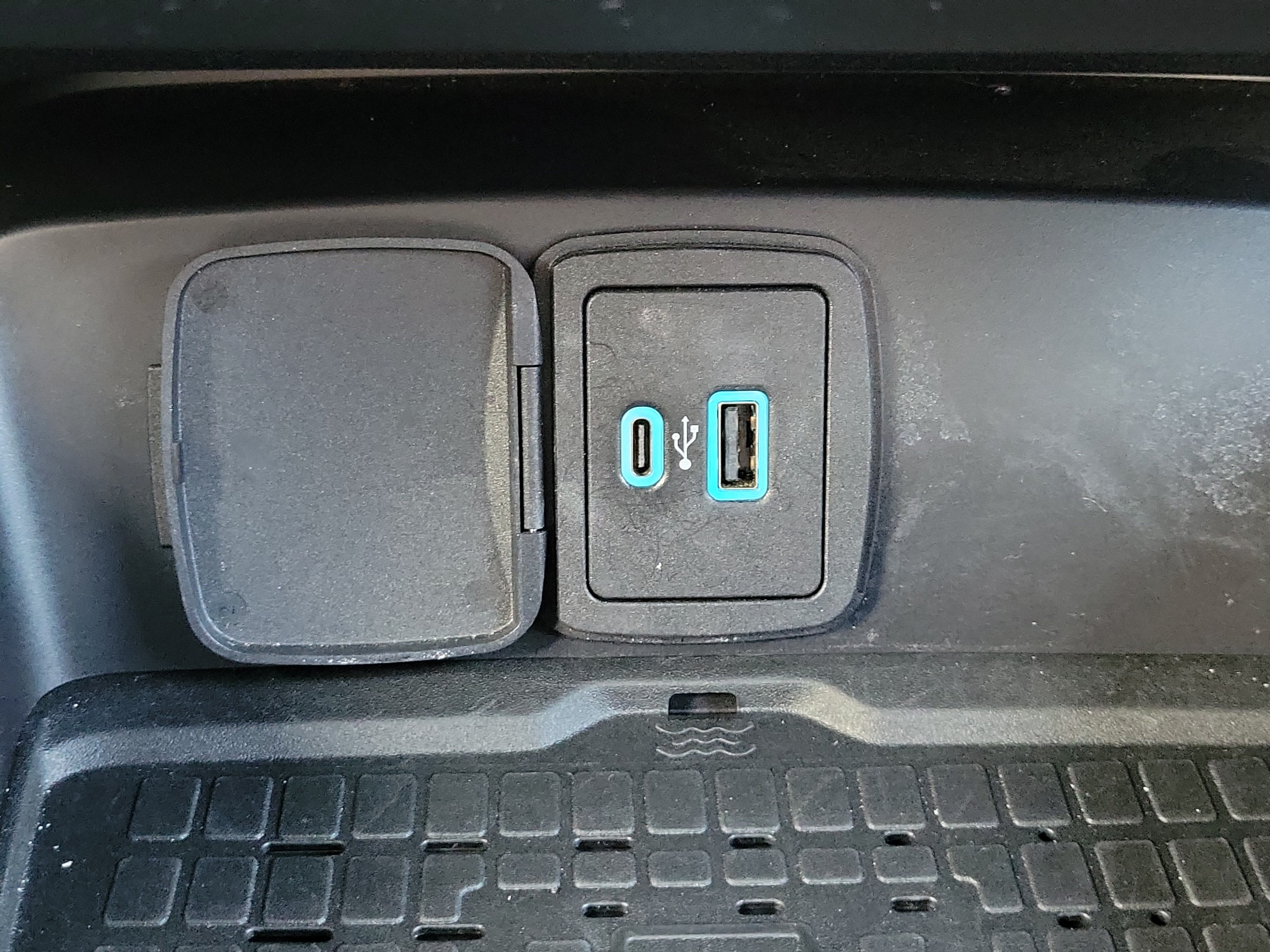 Used 2024 Ford Bronco Wildtrak AWD/4WD image 29