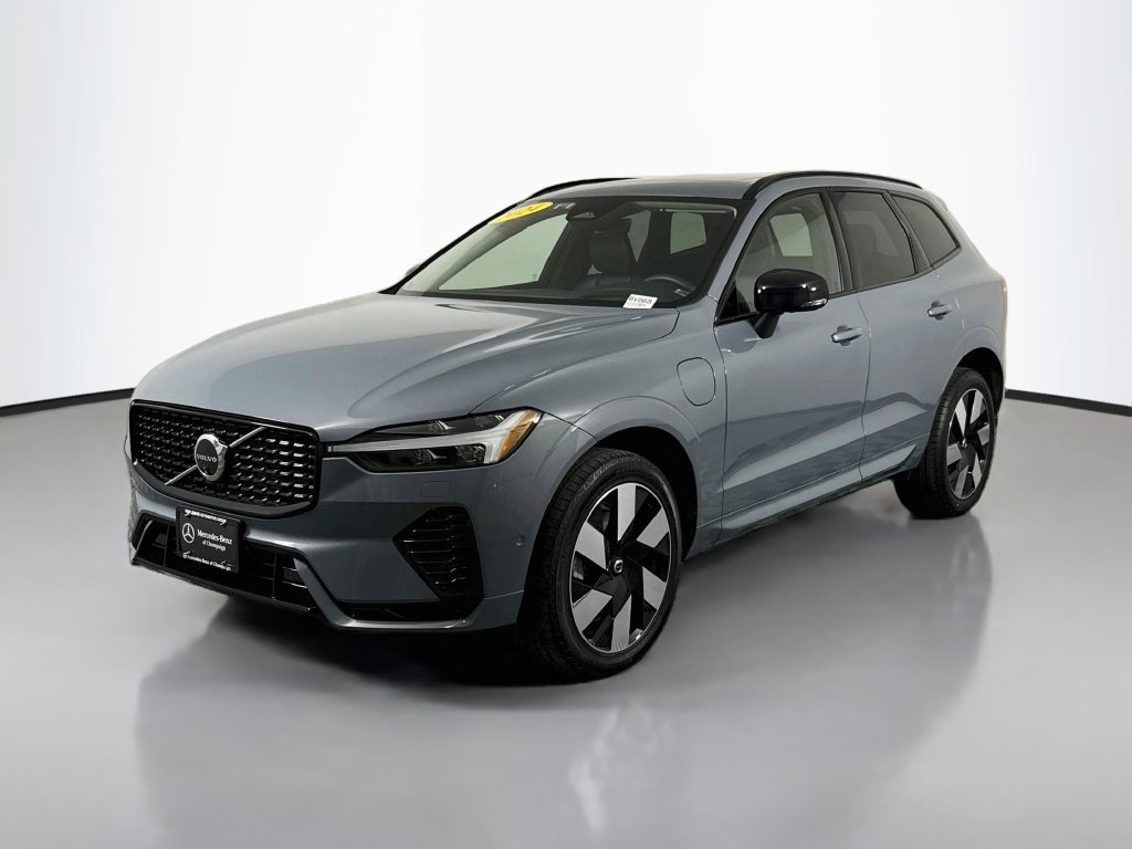 Used 2024 Volvo XC60 T8 Ultimate w/ Climate Package AWD/4WD image 3