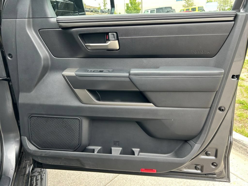 Used 2025 Toyota Sequoia SR5 w/ SR5 Premium Package AWD/4WD image 28