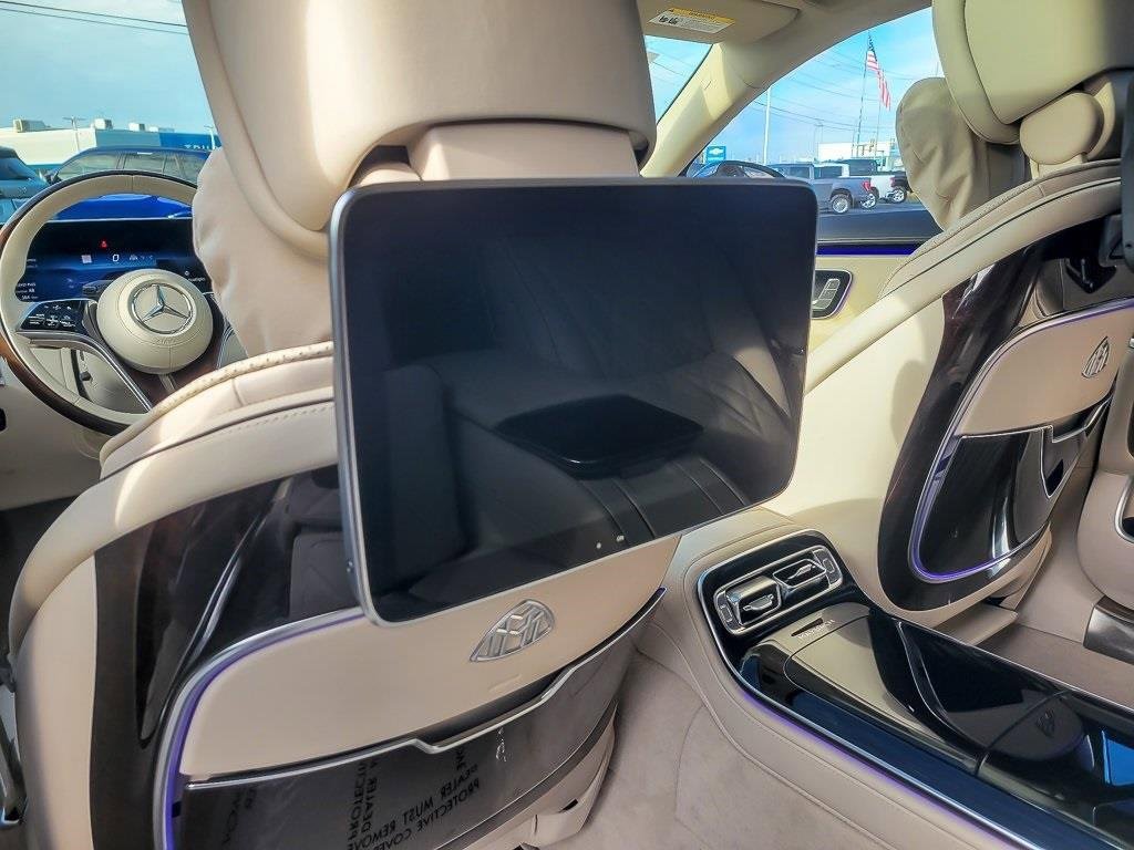 Used 2023 Mercedes-Benz Maybach S 680 4MATIC image 13