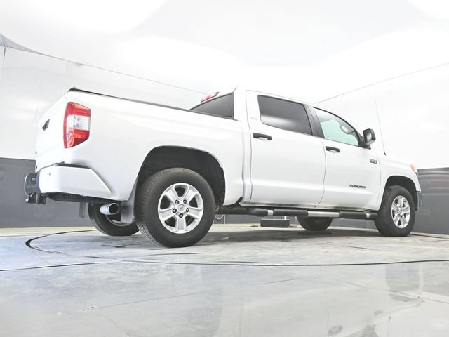 Used 2017 Toyota Tundra SR5 w/ SR5 Upgrade Package AWD/4WD image 40