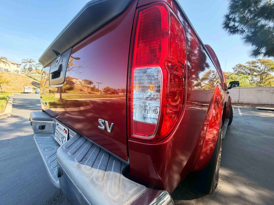 Used 2015 Nissan Frontier SV w/ SV Value Truck Package image 12