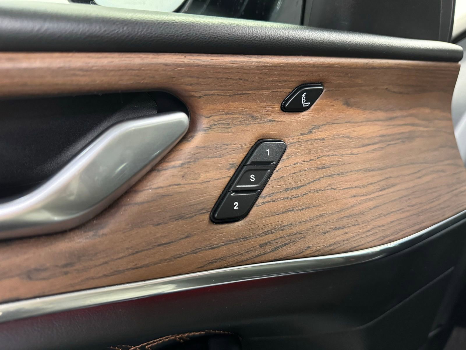 Used 2023 Jeep Grand Cherokee L Summit w/ Advanced Protech Group IV image 27