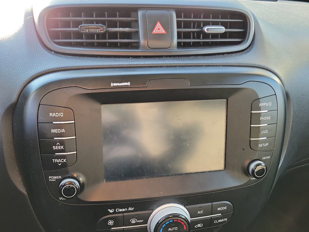 Used 2019 Kia Soul + image 20