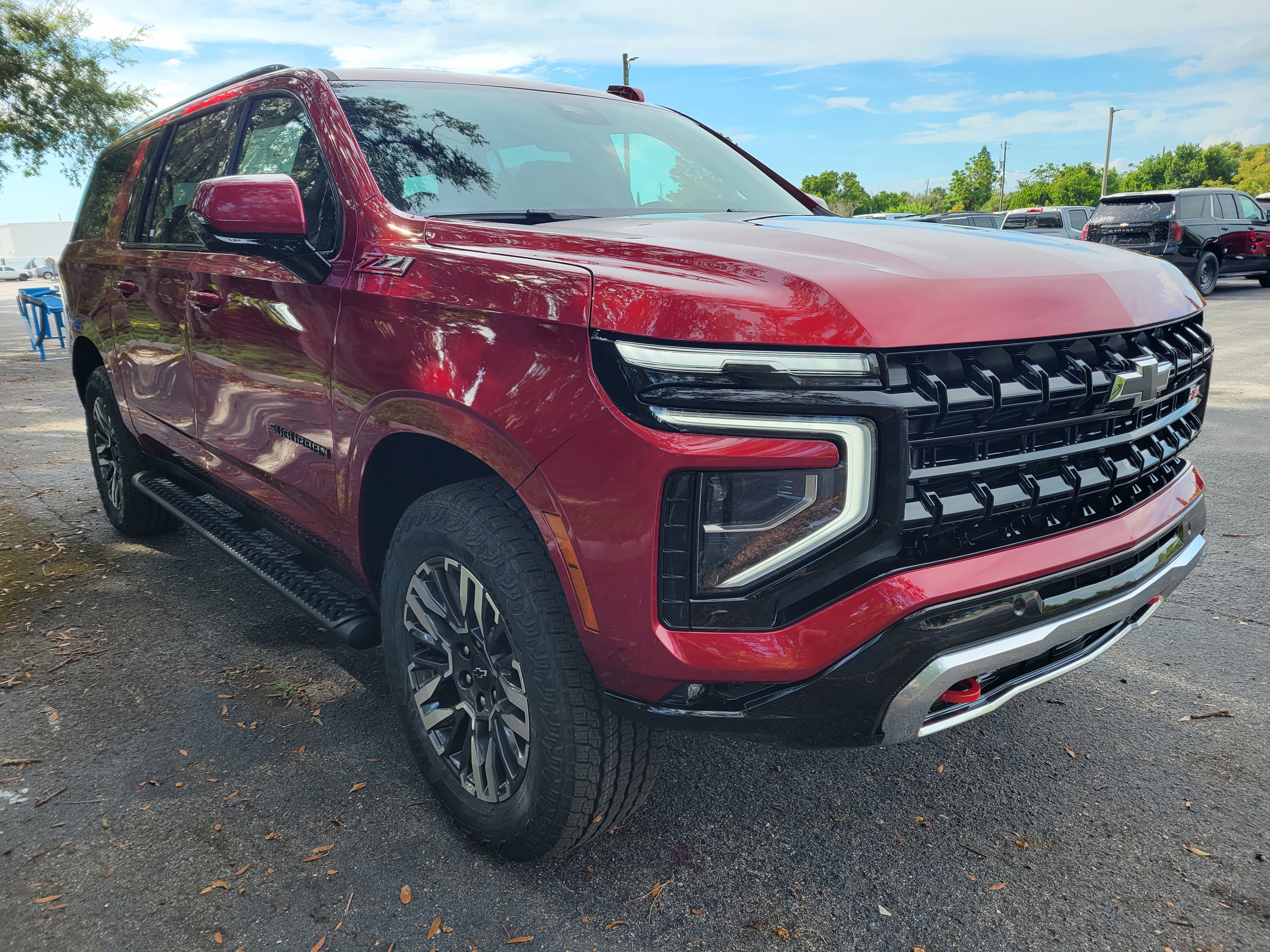 New 2026 Chevrolet Suburban Z71 w/ Z71 Off-Road Package AWD/4WD image 3