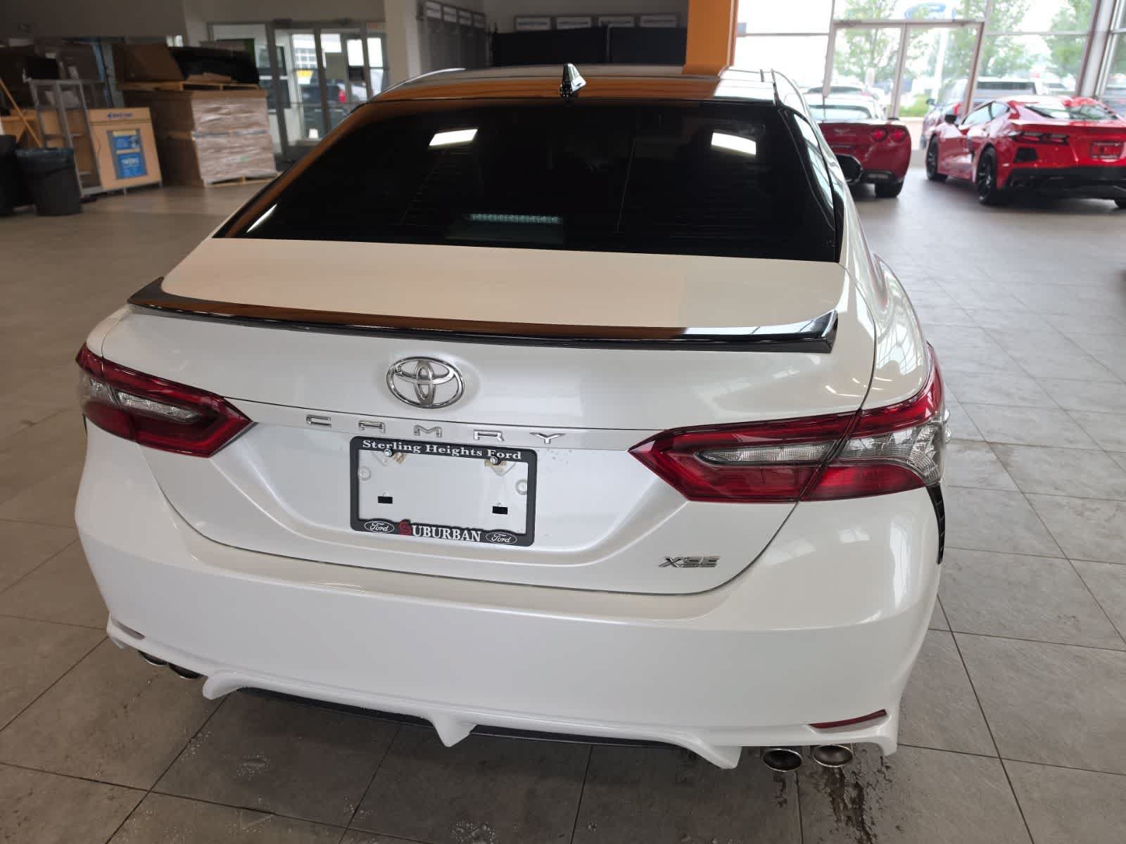 Used 2021 Toyota Camry XSE FWD image 9