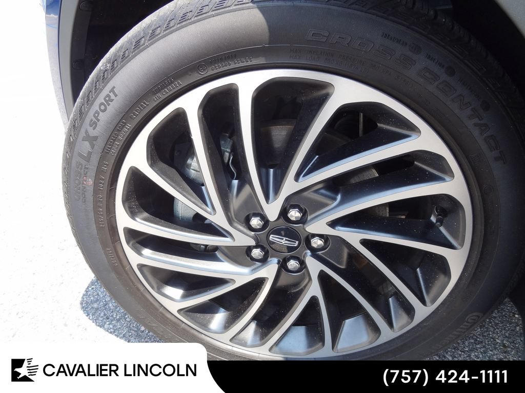 Certified 2020 Lincoln Nautilus Reserve AWD/4WD image 40
