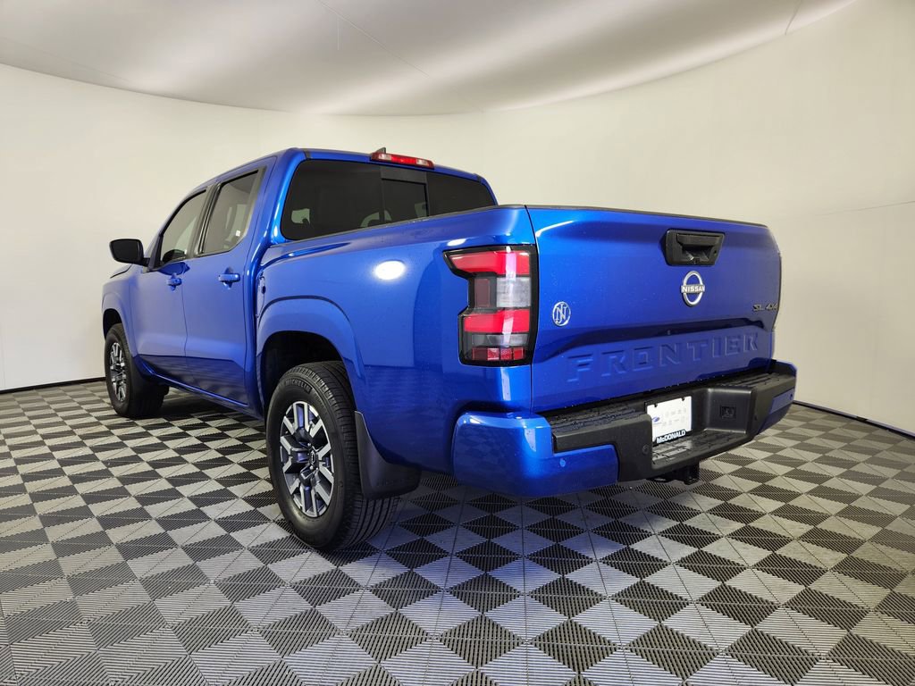 Used 2024 Nissan Frontier SL w/ Technology Package AWD/4WD image 3