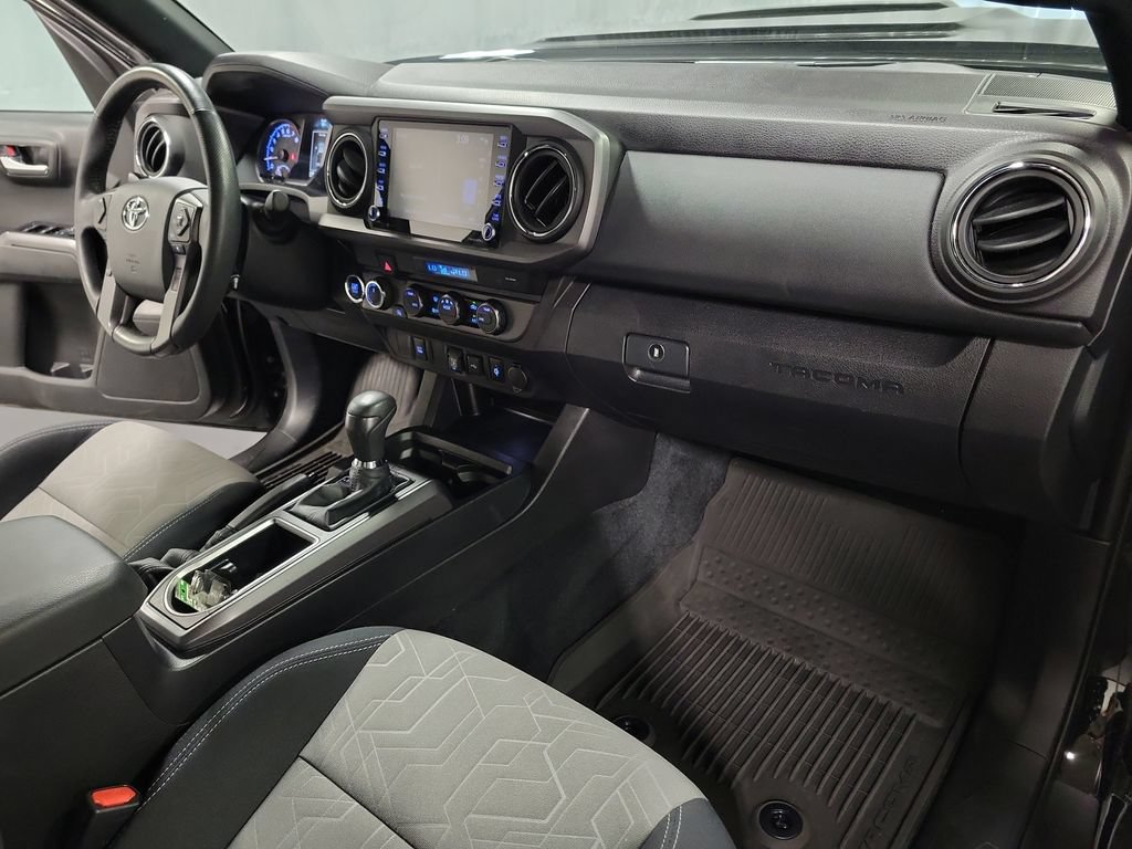 Used 2023 Toyota Tacoma TRD Sport AWD/4WD image 34