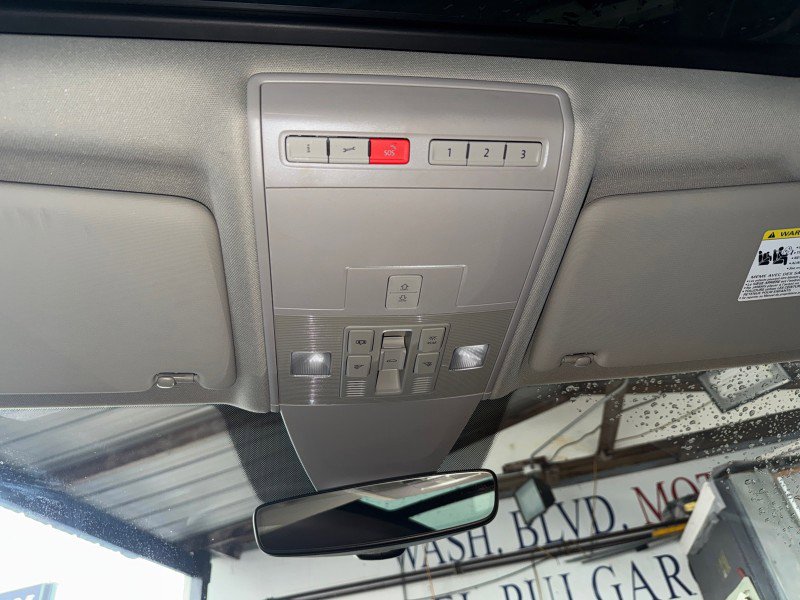 Used 2018 Volkswagen Atlas SEL Premium image 30