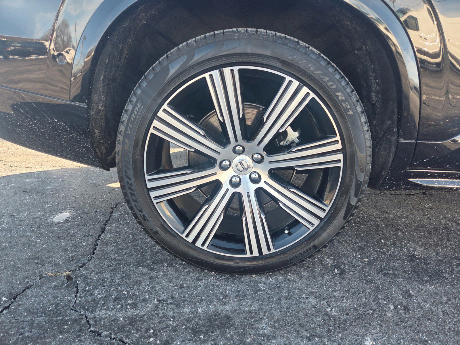 Used 2024 Volvo XC90 B6 Ultimate w/ Protection Package Premier image 23