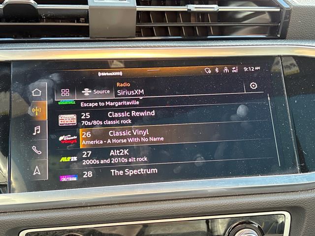 Used 2023 Audi Q3 2.0T Premium Plus image 17