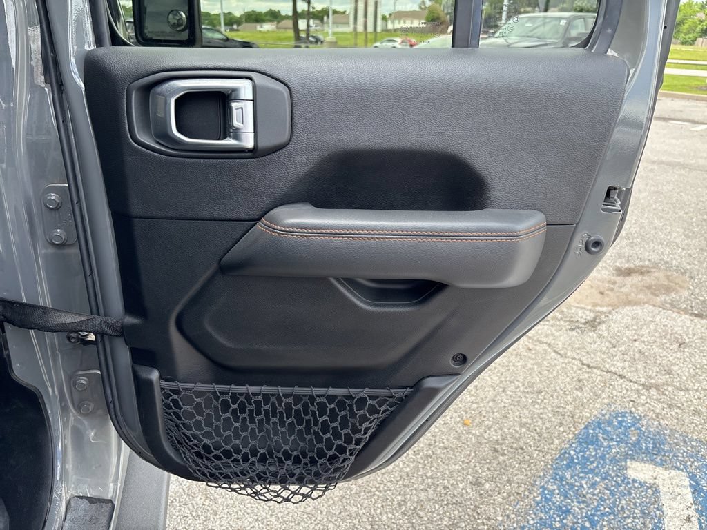 Used 2020 Jeep Gladiator Mojave AWD/4WD image 44
