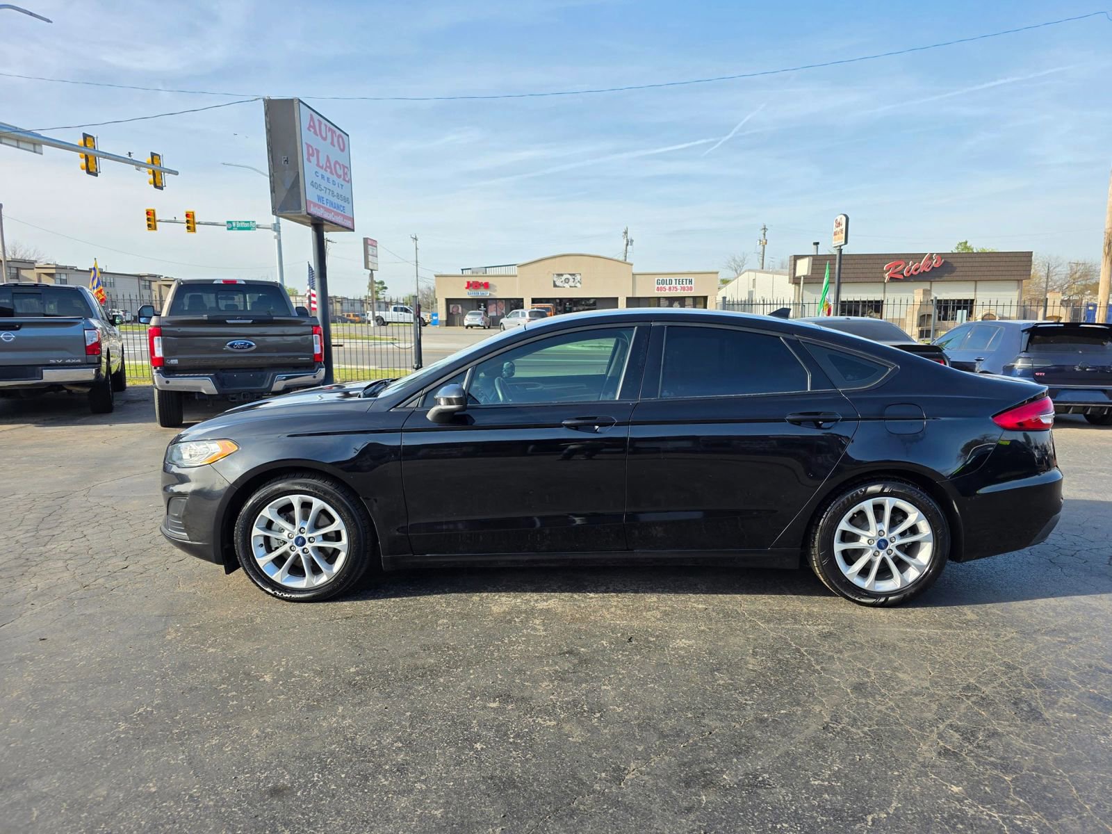Used 2019 Ford Fusion SE image 21