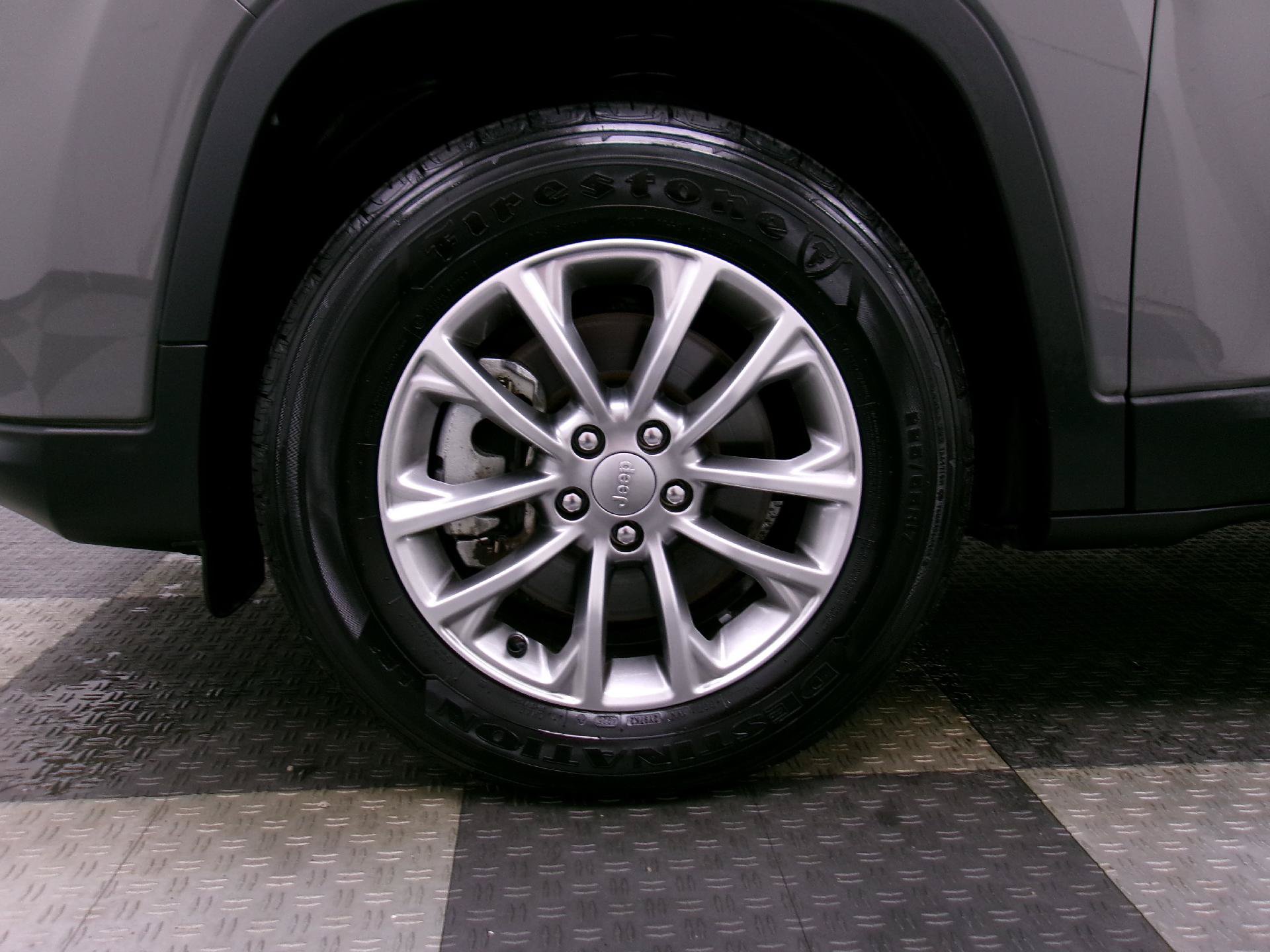 Used 2022 Jeep Cherokee Latitude Lux AWD/4WD image 16