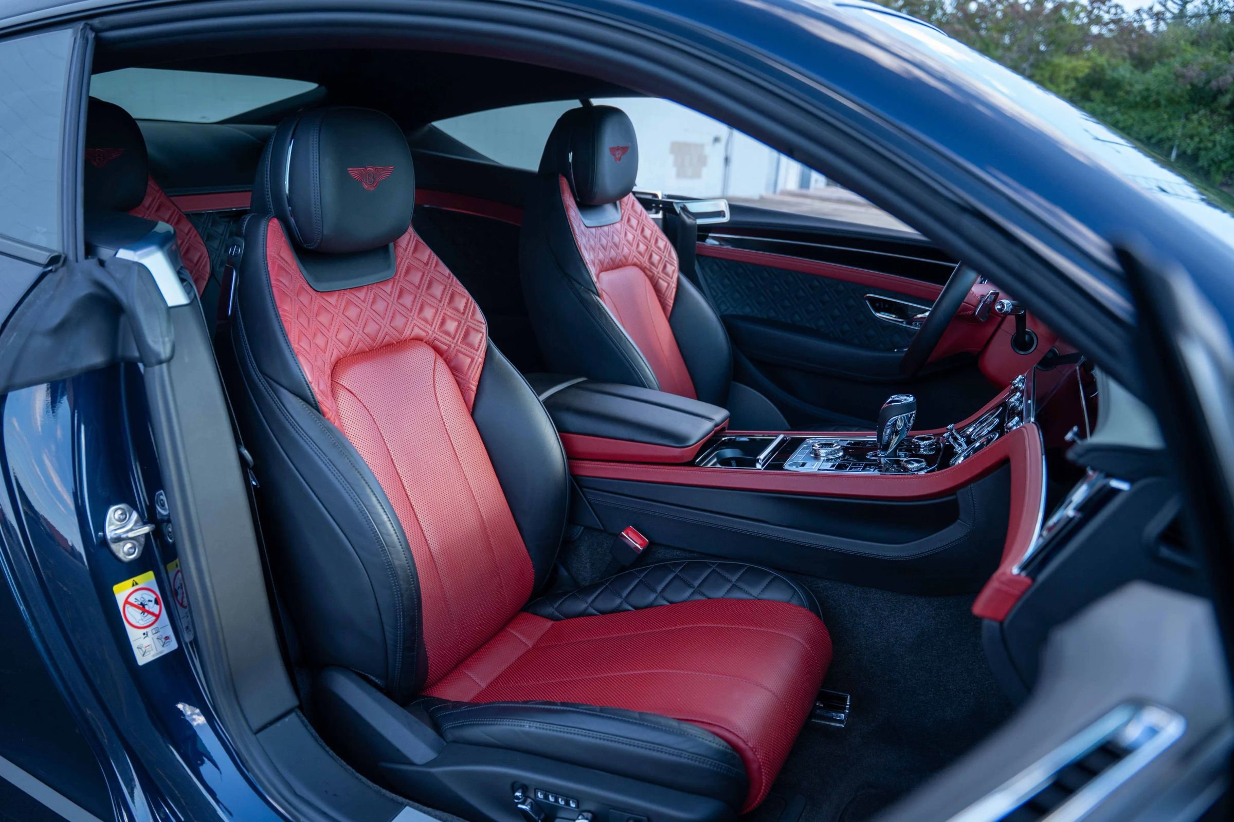 Used 2020 Bentley Continental GT V8 image 3