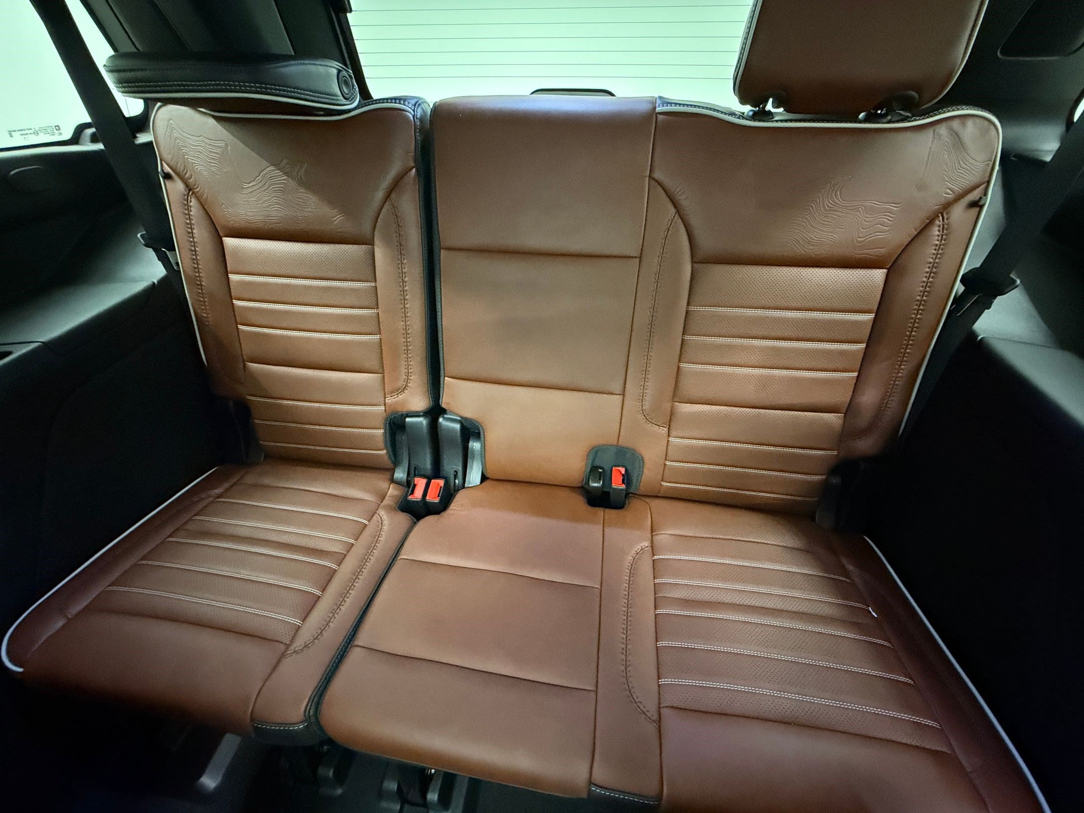 Used 2024 GMC Yukon Denali Ultimate AWD/4WD image 22