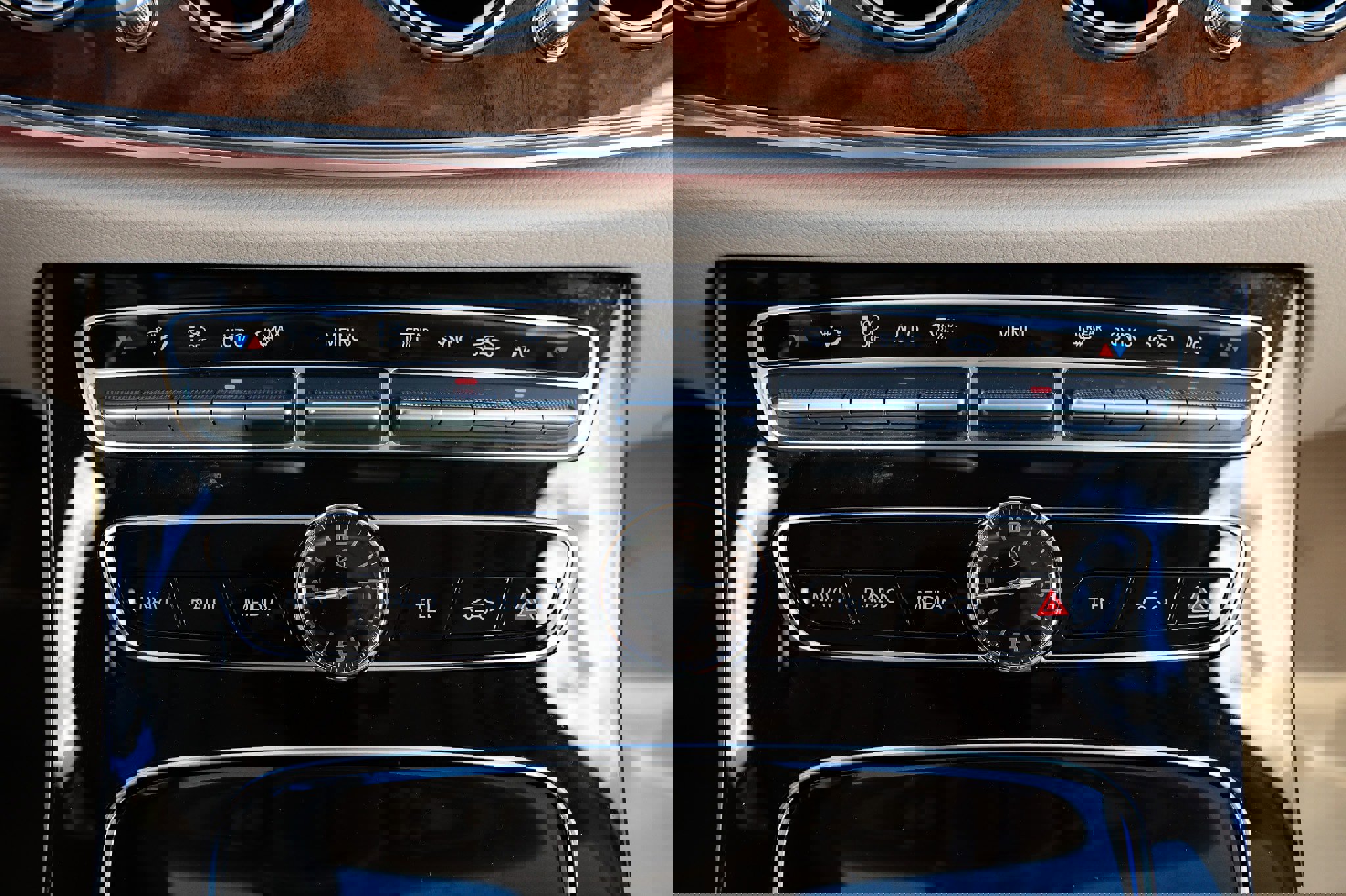 Used 2017 Mercedes-Benz E 300 4MATIC image 34