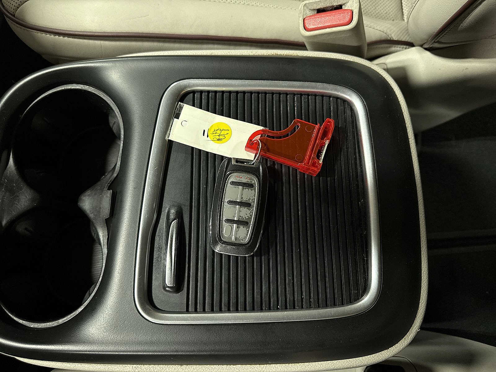 Used 2019 Chrysler Pacifica Limited image 34