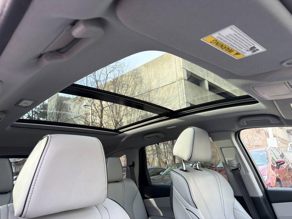 Used 2023 Acura MDX SH-AWD w/ Advance Package image 14