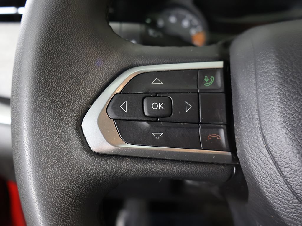 Used 2024 Jeep Compass Latitude w/ Sun and Sound Group AWD/4WD image 43