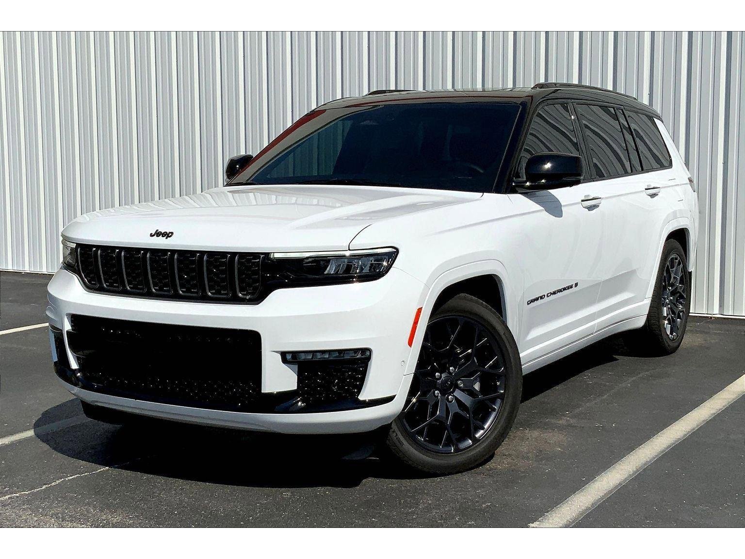 Used 2025 Jeep Grand Cherokee L Summit AWD/4WD image 1