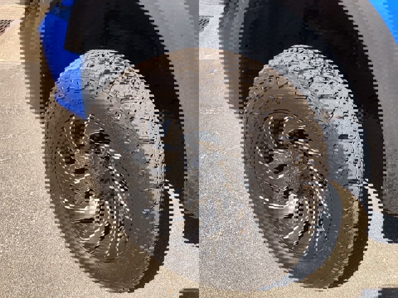 Used 2018 RAM 1500 Sport w/ Hydro Blue Sport Package image 10