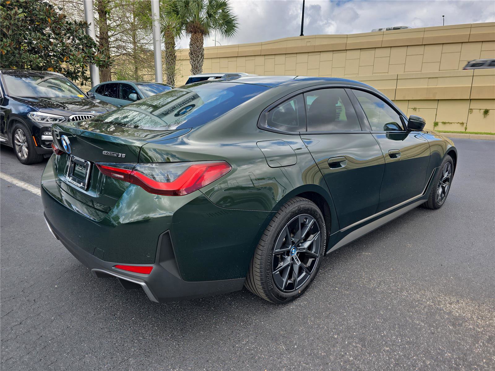 Used 2023 BMW i4 eDrive35 w/ Premium Package image 2