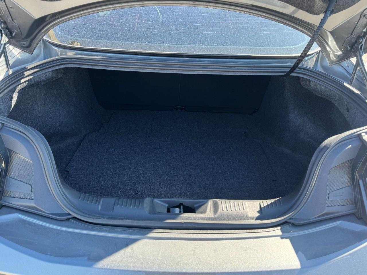 Used 2025 Ford Mustang Premium image 6