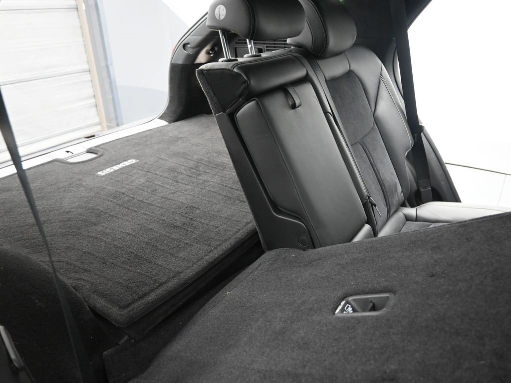 Used 2022 Genesis GV70 3.5T Sport w/ Sport Prestige Package image 14