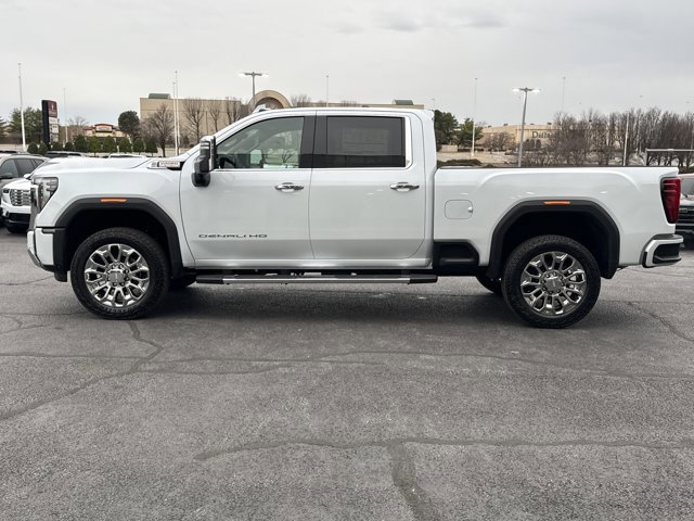 New 2026 GMC Sierra 2500 Denali w/ Denali Reserve Package image 12