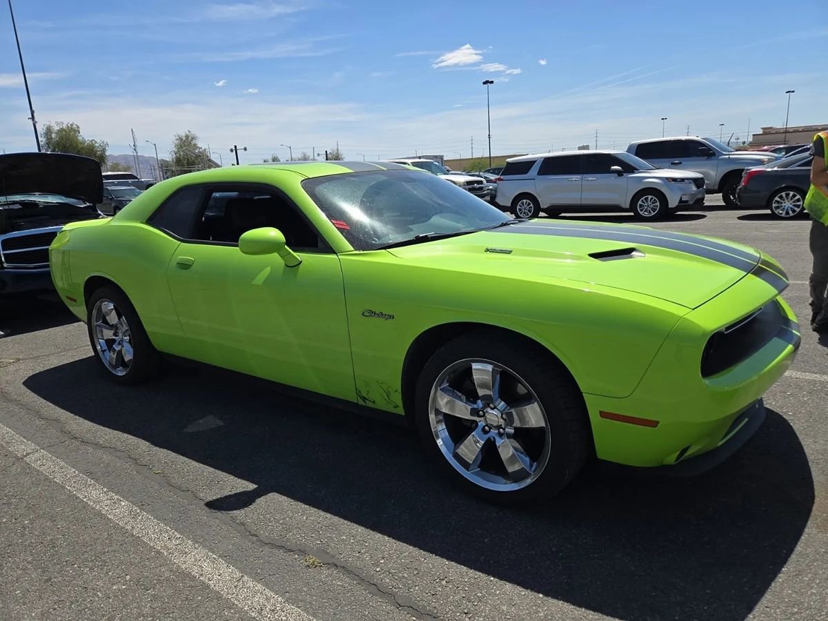 Used 2015 Dodge Challenger R/T Plus RWD image 5