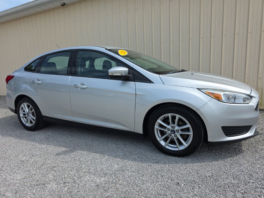 Used 2016 Ford Focus SE FWD image 5