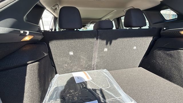 New 2026 Nissan Kicks SV w/ SV Premium Package image 27