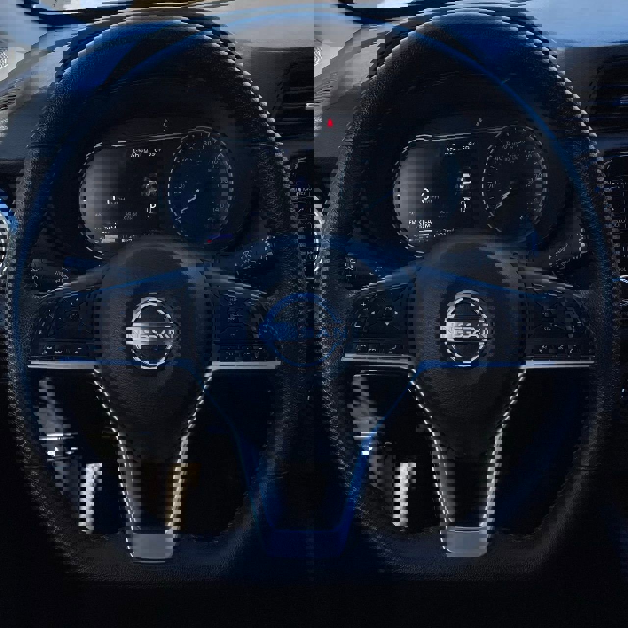 Used 2024 Nissan Versa SR w/ Trunk Package image 13