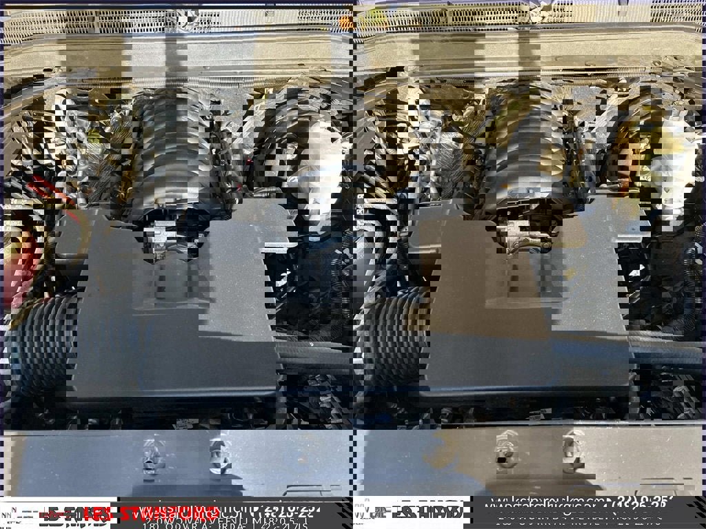 Used 2018 GMC Yukon XL SLT image 12