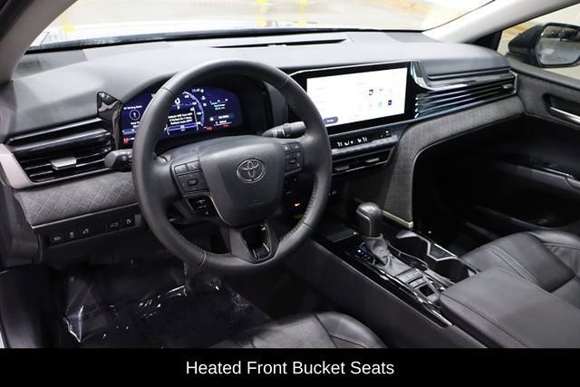 Used 2025 Toyota Camry XLE FWD image 21