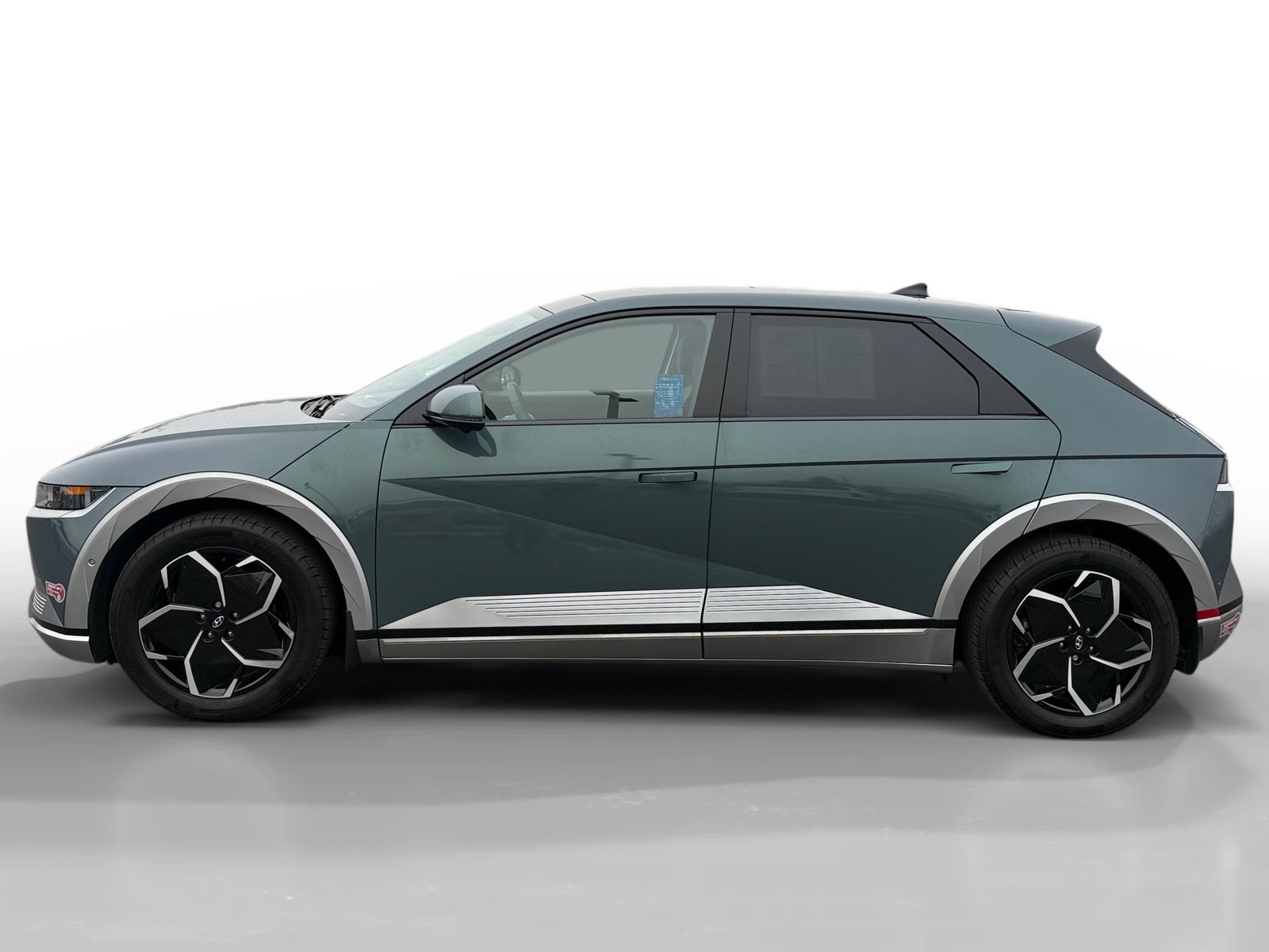 Used 2023 Hyundai Ioniq 5 Limited image 2