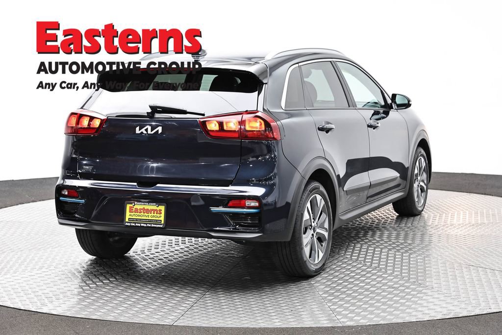 Used 2022 Kia Niro EX w/ Cold Weather Package FWD image 5