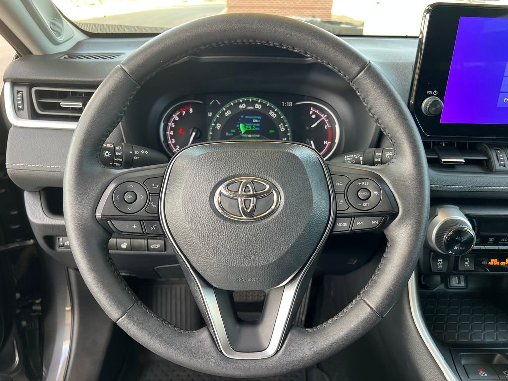 Used 2024 Toyota RAV4 XLE Premium w/ Weather Package AWD/4WD image 17