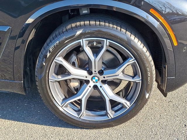 Used 2024 BMW X5 xDrive40i w/ M Sport Package image 8