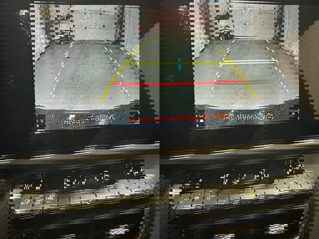 Used 2025 Toyota Camry XSE image 39