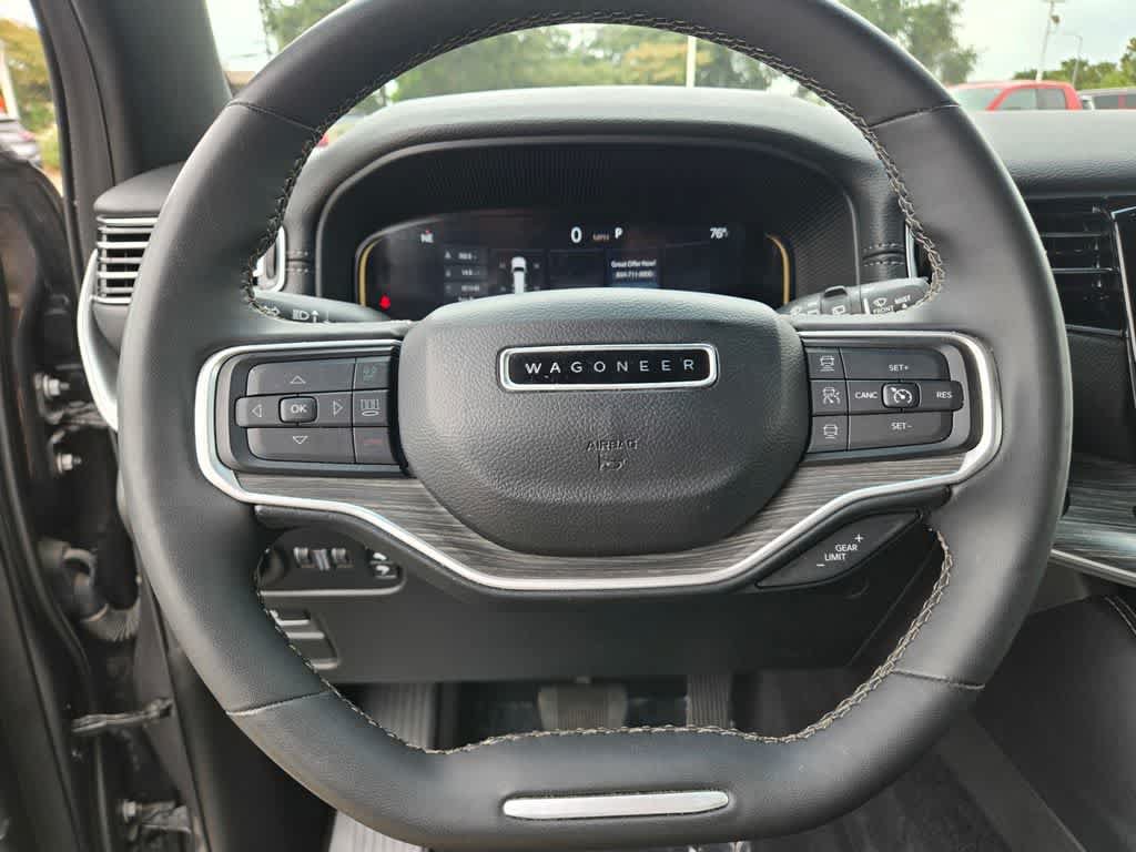 Used 2024 Jeep Wagoneer L Series II RWD image 22