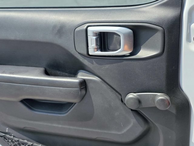 Used 2018 Jeep Wrangler Unlimited Sport AWD/4WD image 16
