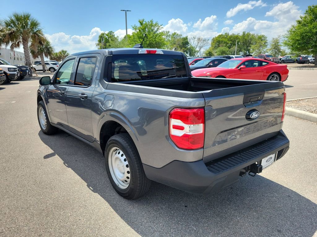 Used 2025 Ford Maverick XL image 3