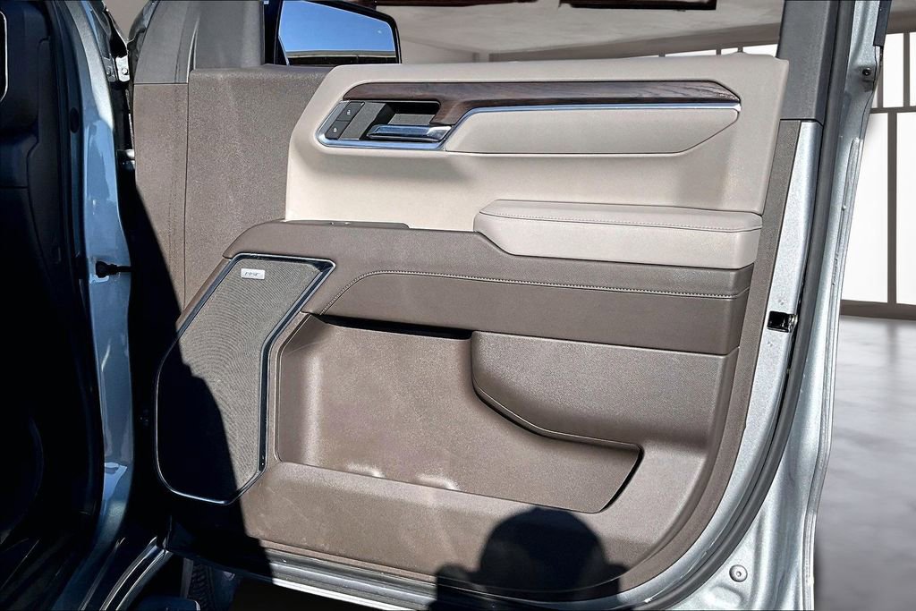 Used 2024 GMC Sierra 1500 SLT w/ SLT Premium Plus Package image 28